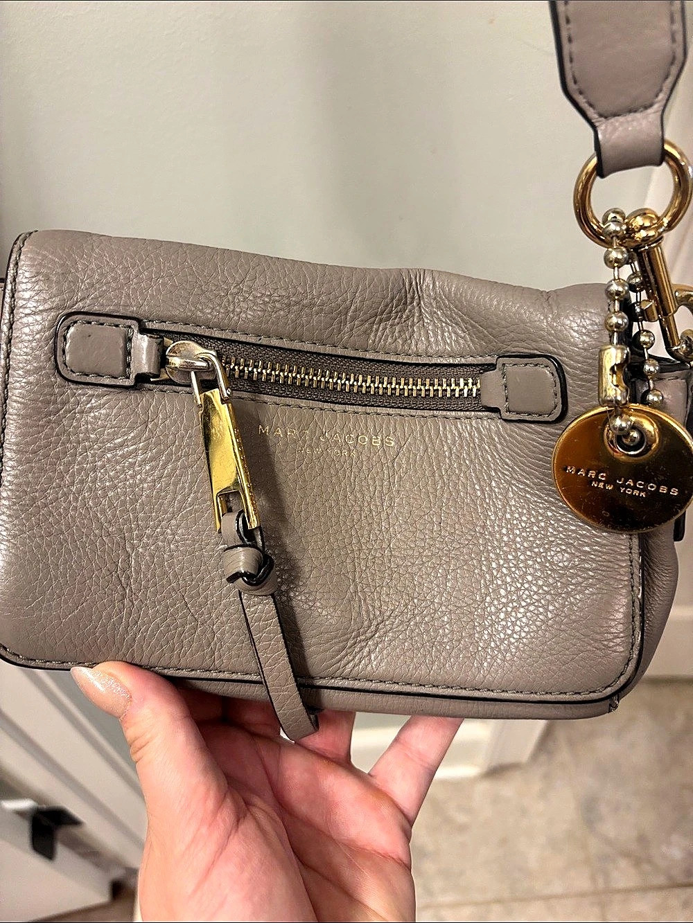 Marc Jacobs Leather Crossbody Bag in Gray